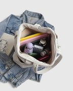 Lorena - Bolso de mano informal para mujer con un diseño espacioso